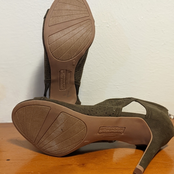 Christian Siriano for Payless Heels - Picture 5 of 9